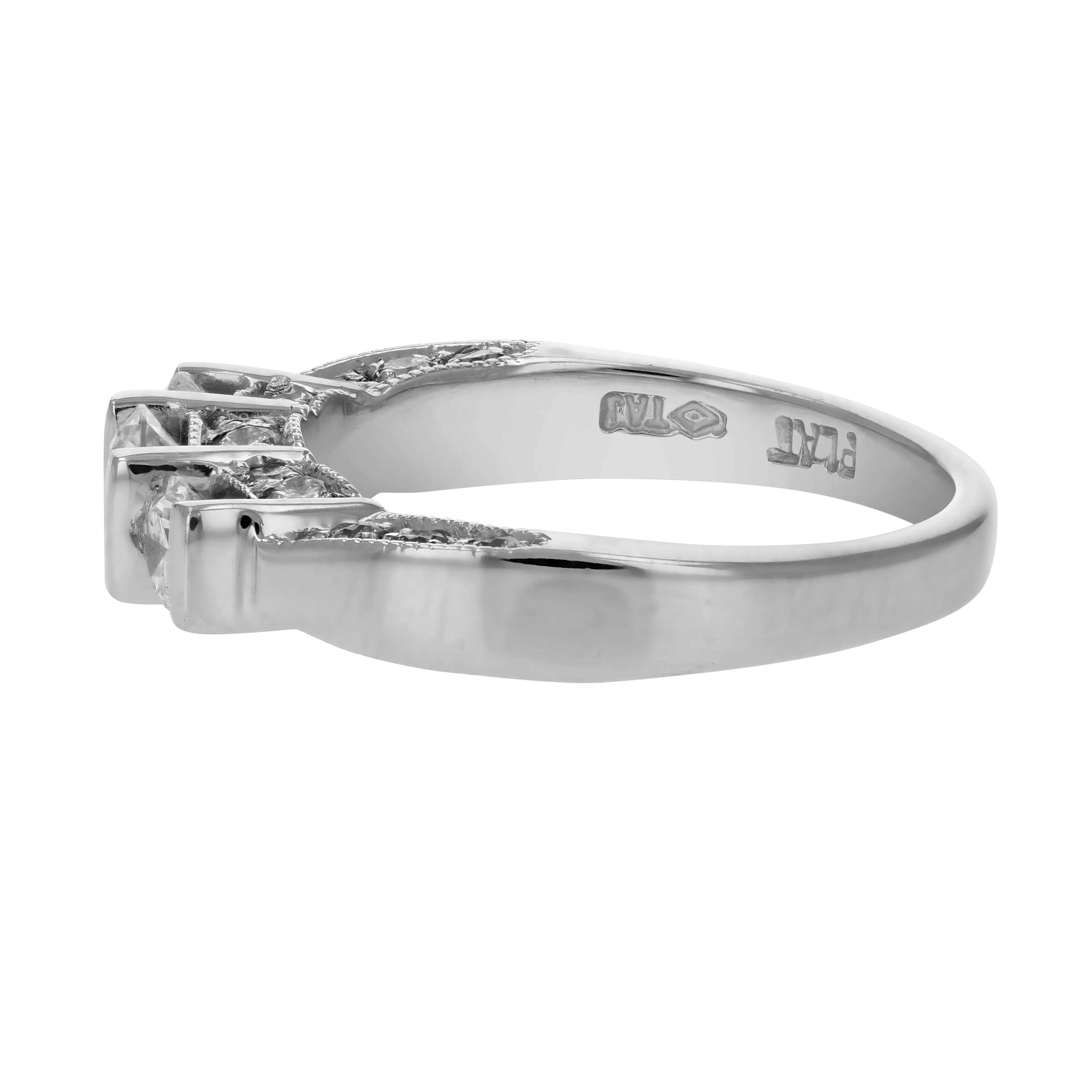 1 1/2 cttw Diamond 3 Stone Ring Platinum