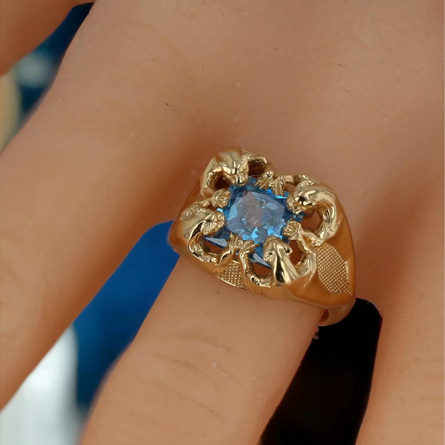 10k yellow gold 4 panther blue topaz ring-222925