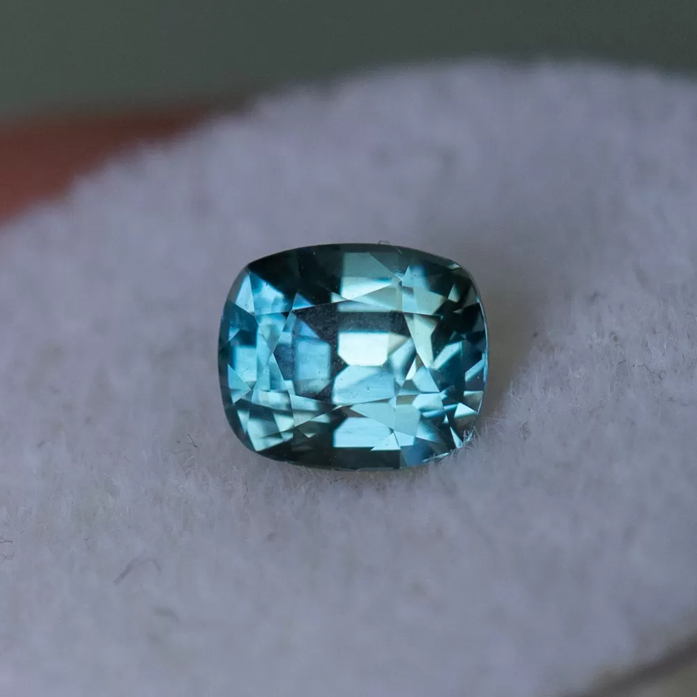 1.30CT ELONGATED CUSHION MADAGASCAR SAPPHIRE, UNTREATED, AQUA BLUE, 6.42X5.38X4.25MM