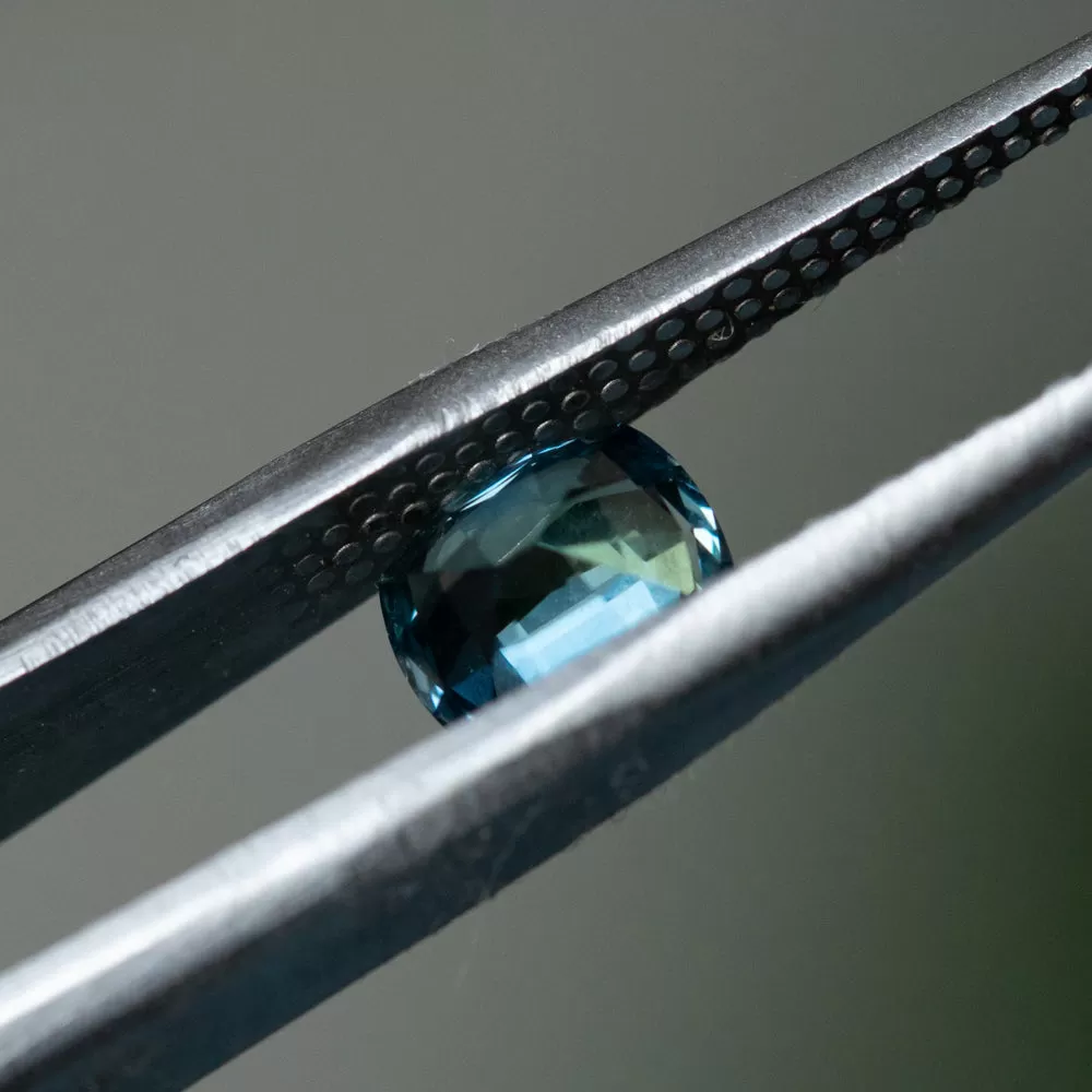 1.30CT ELONGATED CUSHION MADAGASCAR SAPPHIRE, UNTREATED, AQUA BLUE, 6.42X5.38X4.25MM