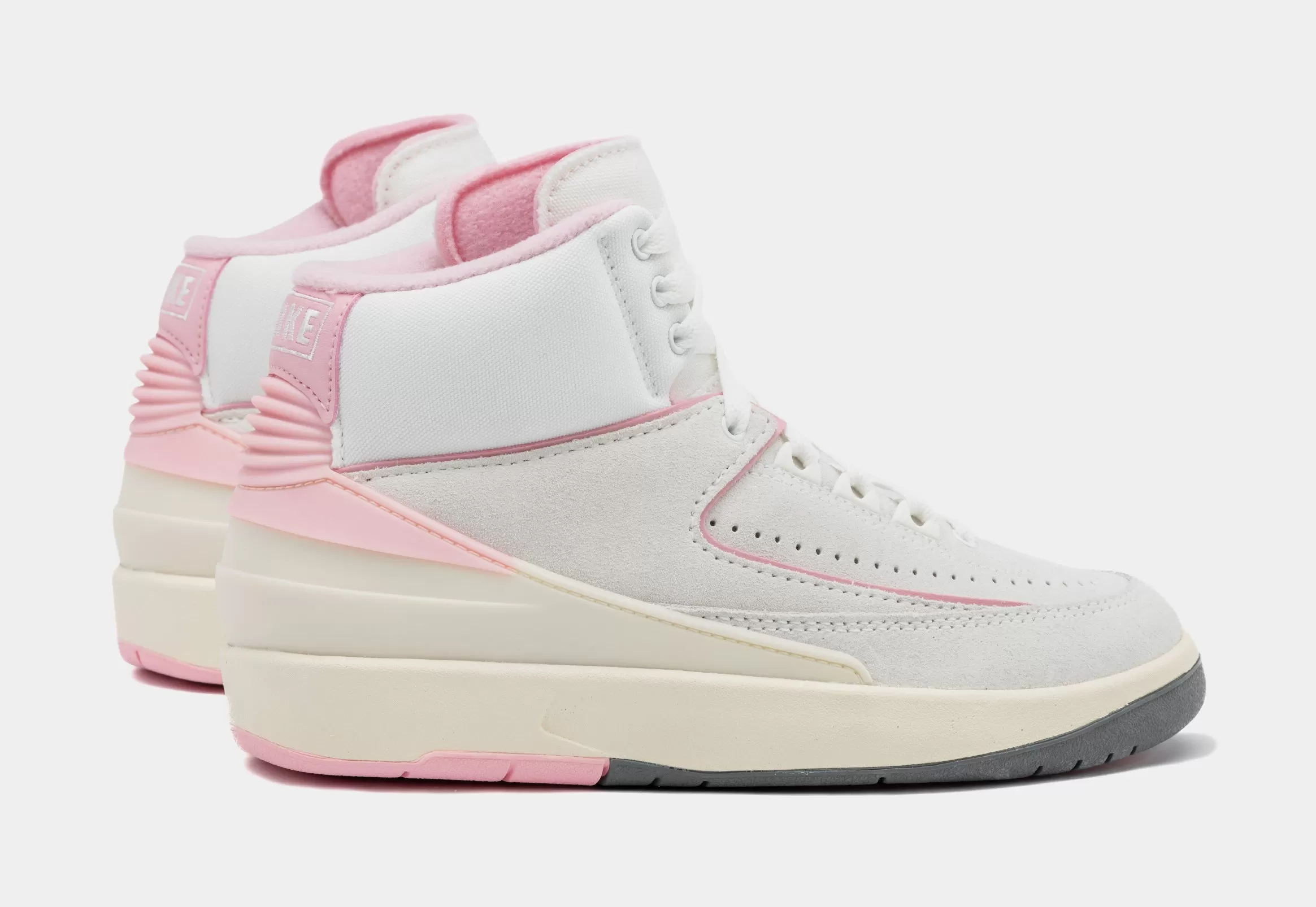 Air Jordan 2 Retro Soft Pink Womens Lifestyle Shoes (Summit White/Medium Soft Pink)