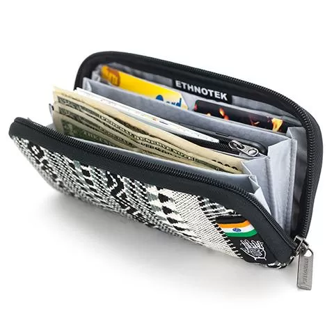 Chiburi Accordion Wallet