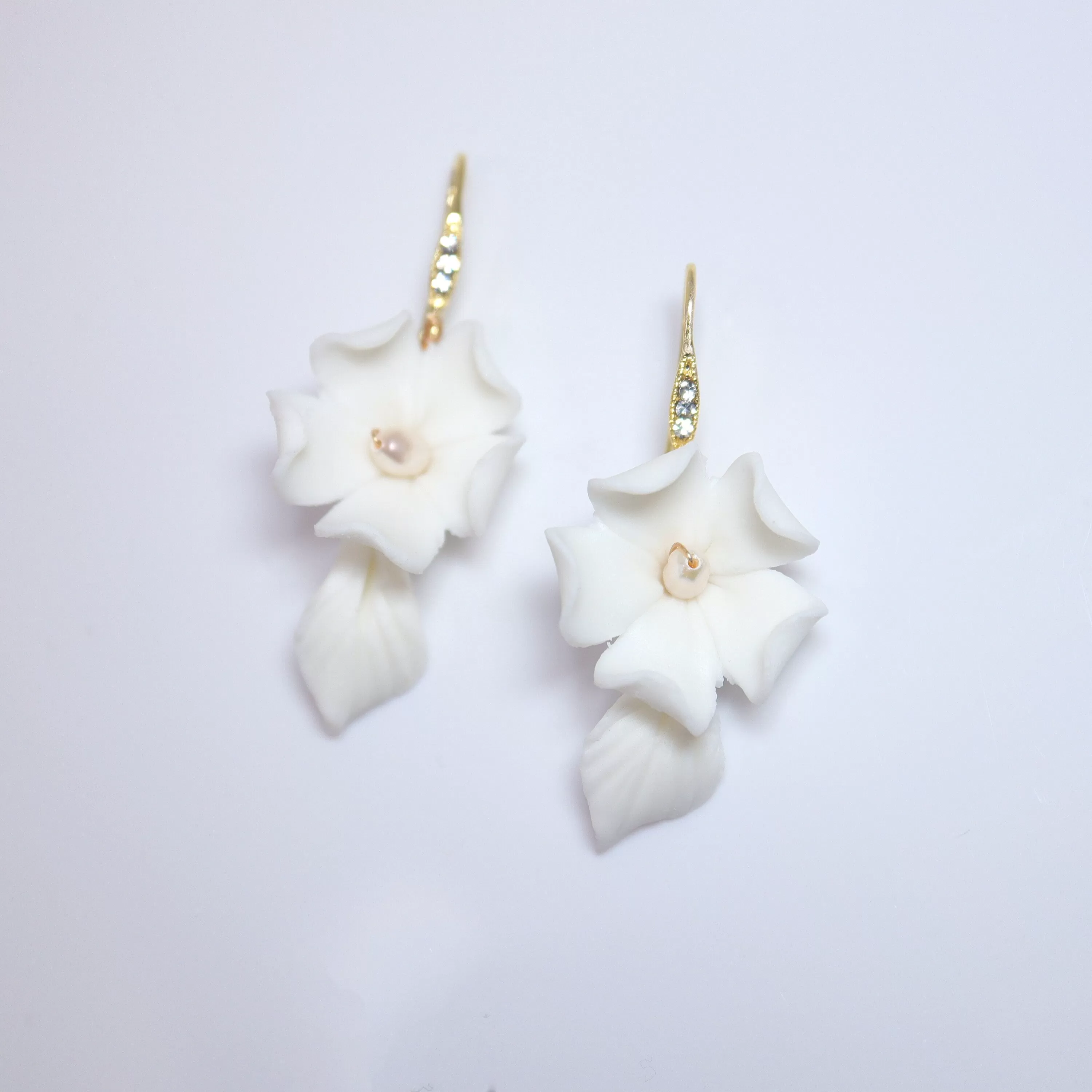 Freshwater Cultured Pearl Ceramic White Flower Hook Rhinestone Earrings, Long Bridal Earring, Pearl Bridal Earrings, Statement Earrings.