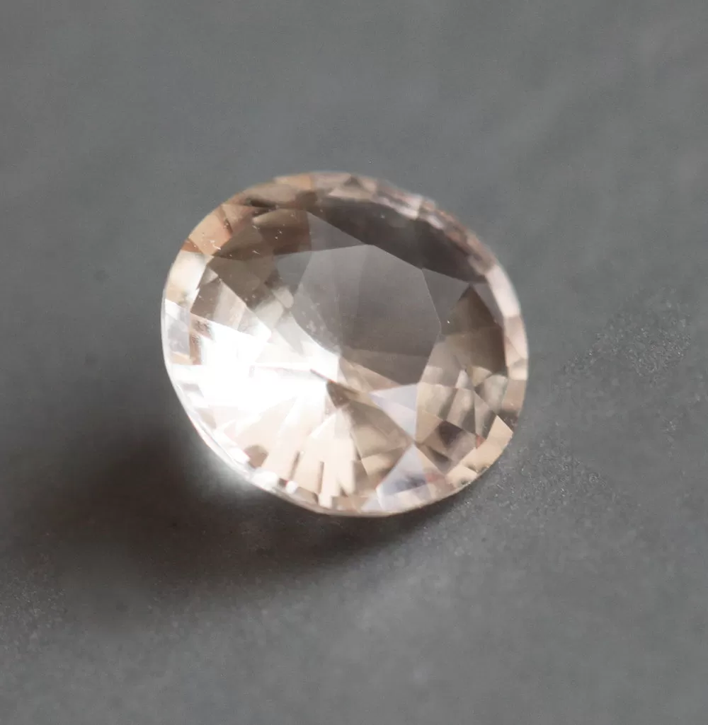 Loose 0.75 Ct Round Peach Pink Sapphire