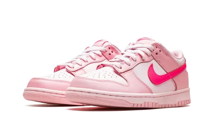 Nike Dunk Low Triple Pink (Barbie)