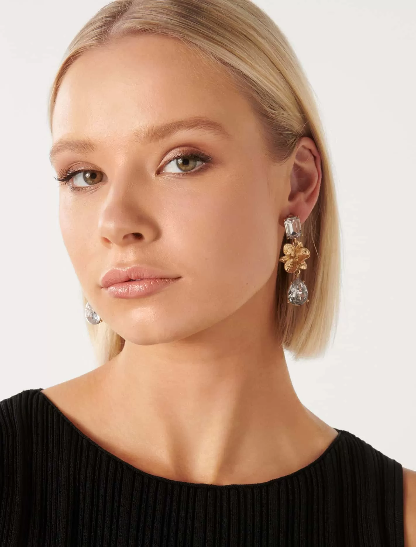 Signature Blythe Glass Flower Drop Earrings