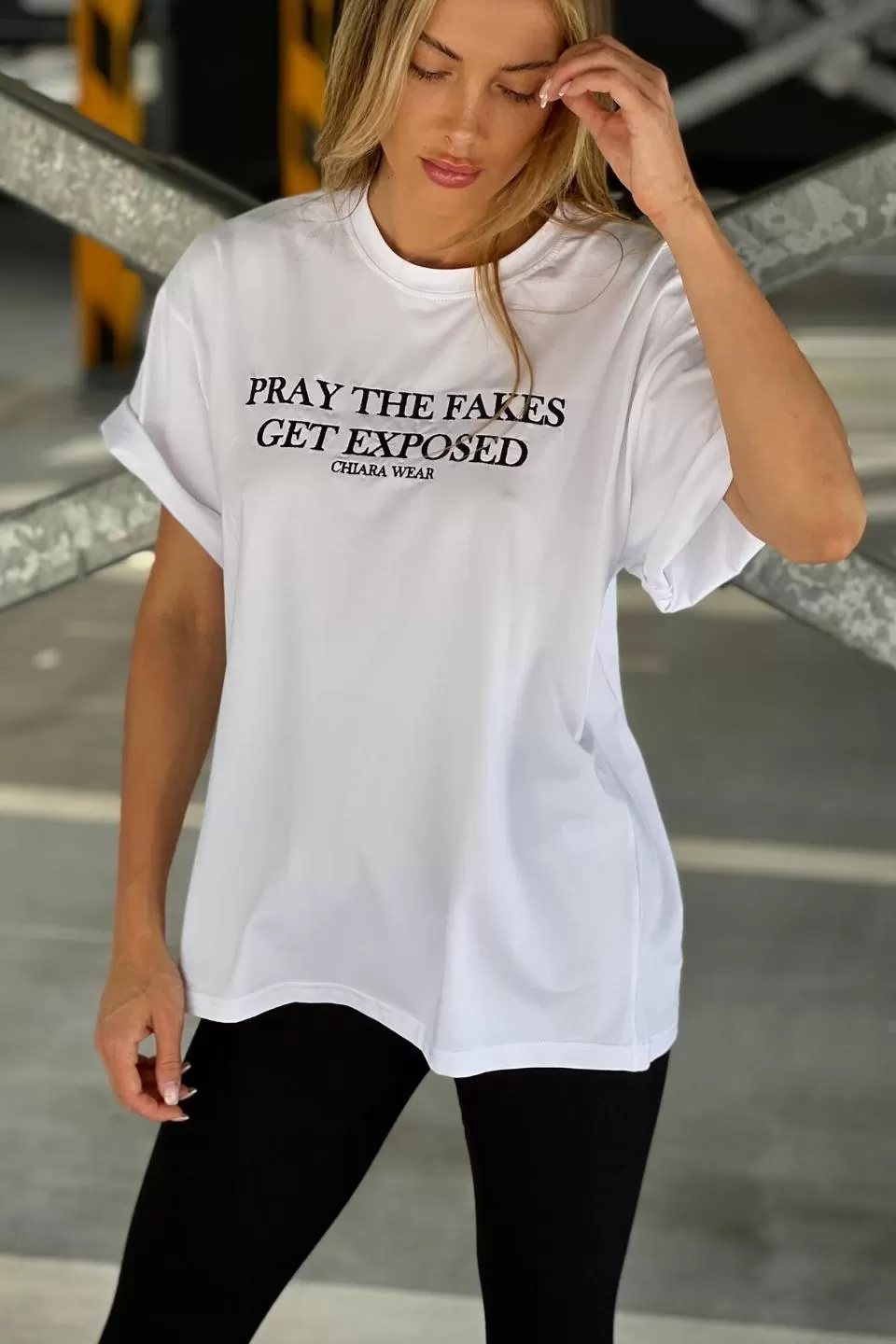 T-shirt damski oversize PRAY - biay