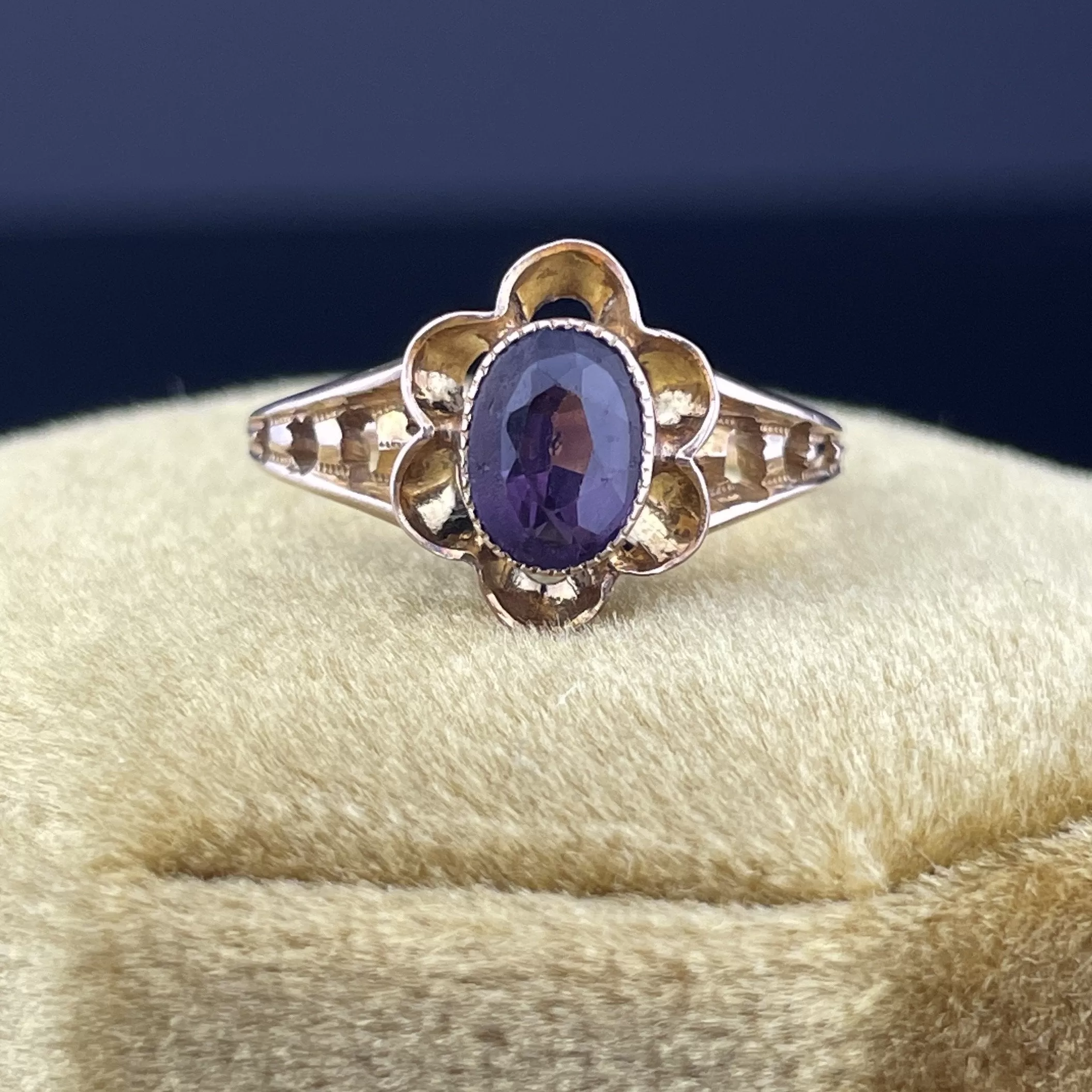 Vintage Amethyst 10K Gold Flower Ring, Sz 5.5