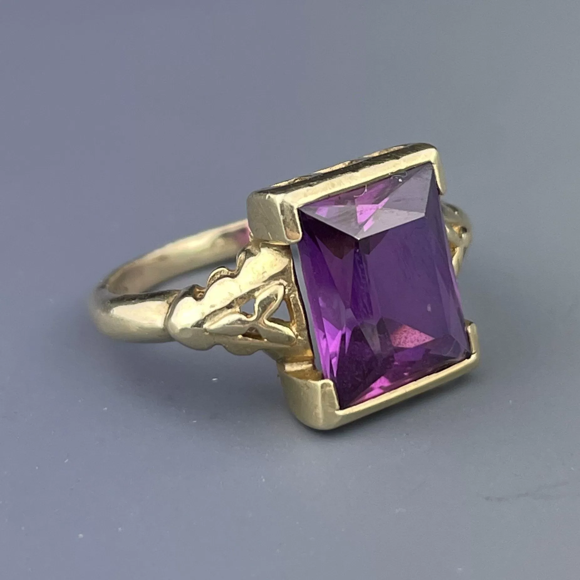 Vintage Art Deco 10K Gold Emerald Cut Amethyst Ring, Sz 4 1/4